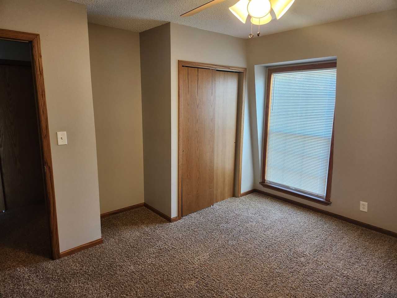 Pleasant Court Apartments - Photo 4 of 9