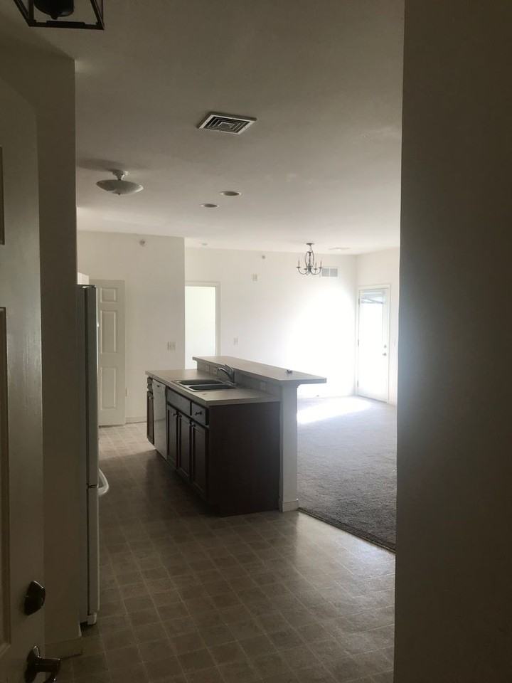 Deerfield Commons II - Photo 5 of 50