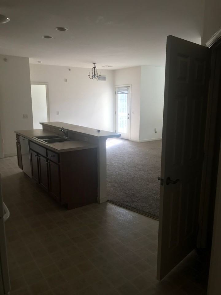 Deerfield Commons II - Photo 6 of 50