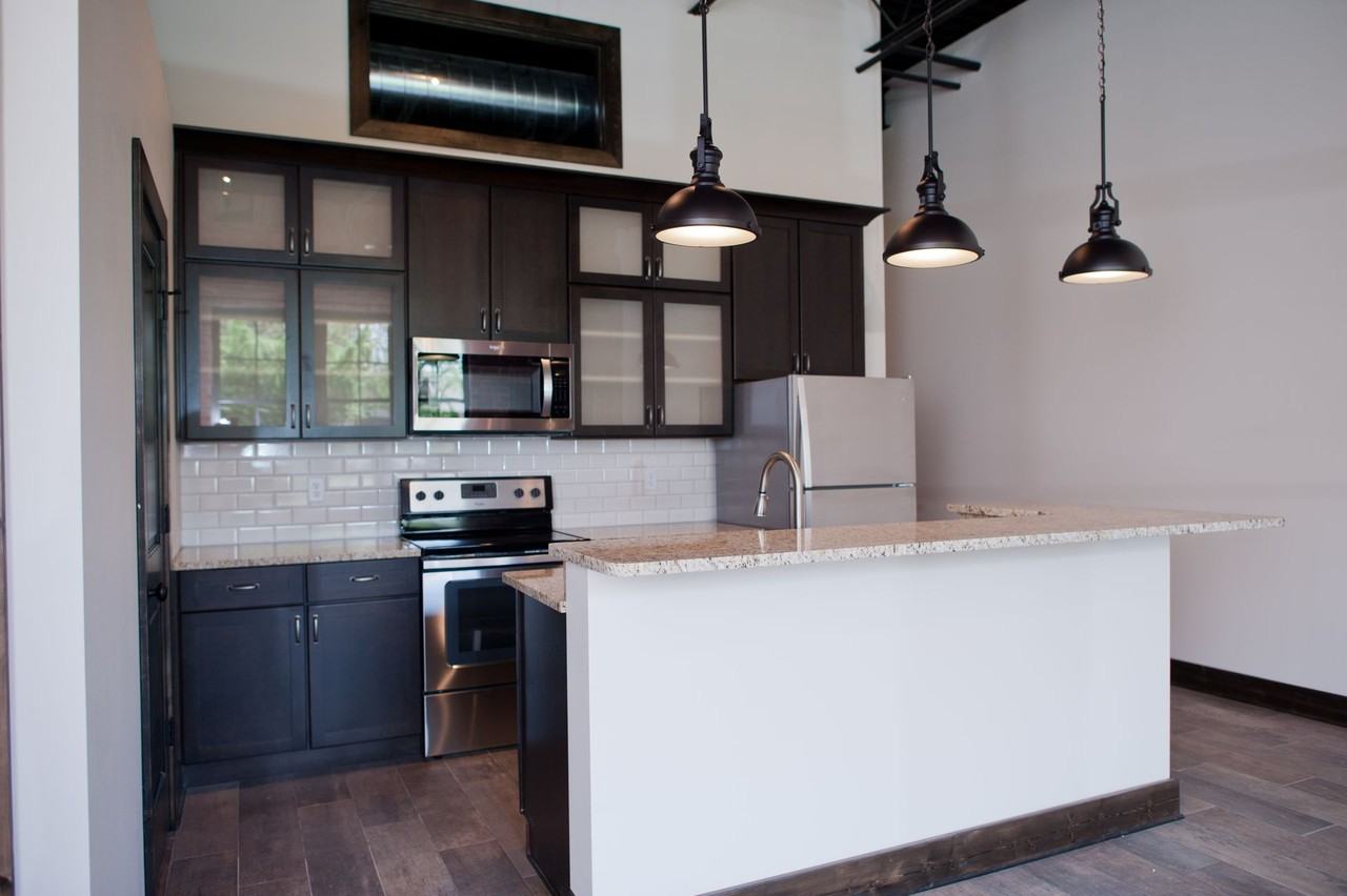 Bailey School Lofts - Photo 5 of 19