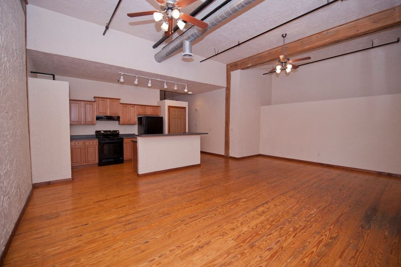 Market Street Lofts - Photo 3 of 37