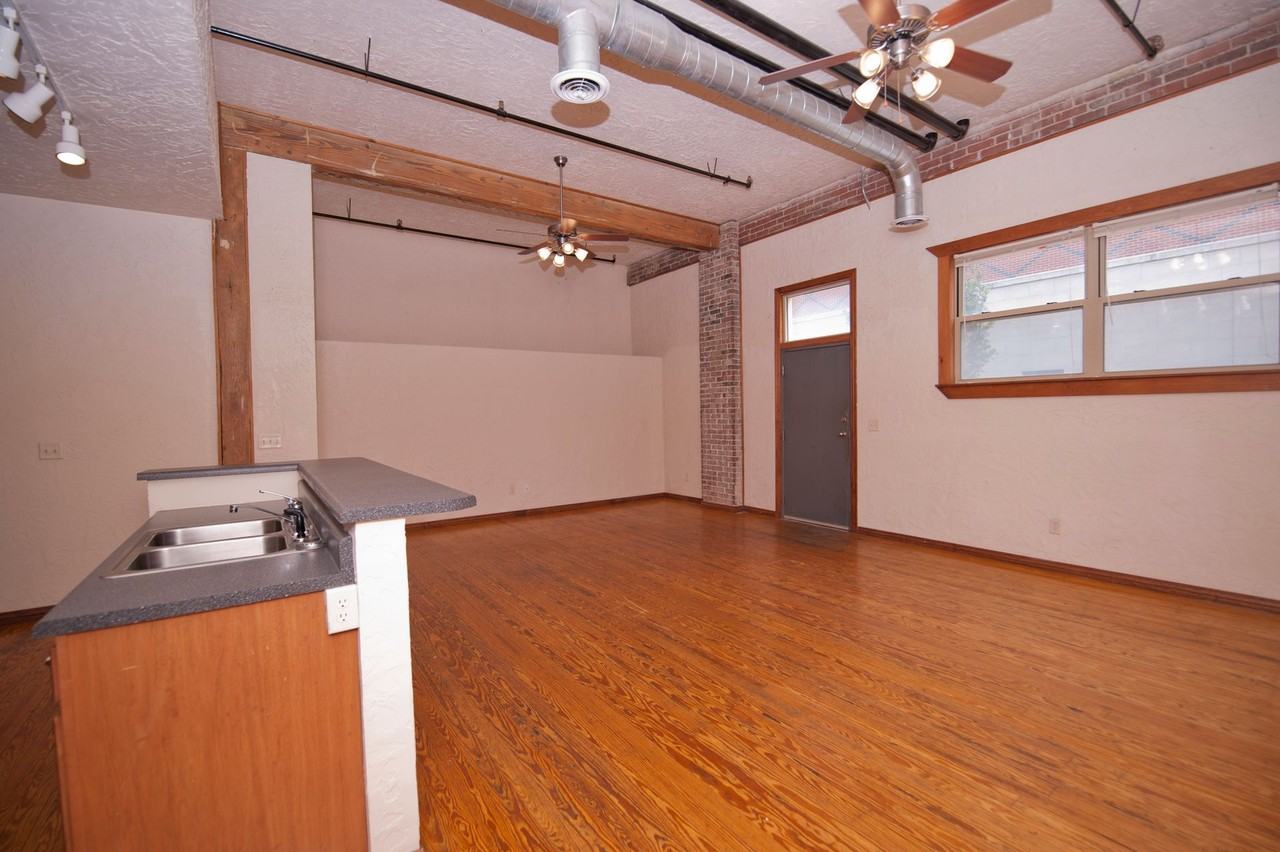 Market Street Lofts - Photo 4 of 37