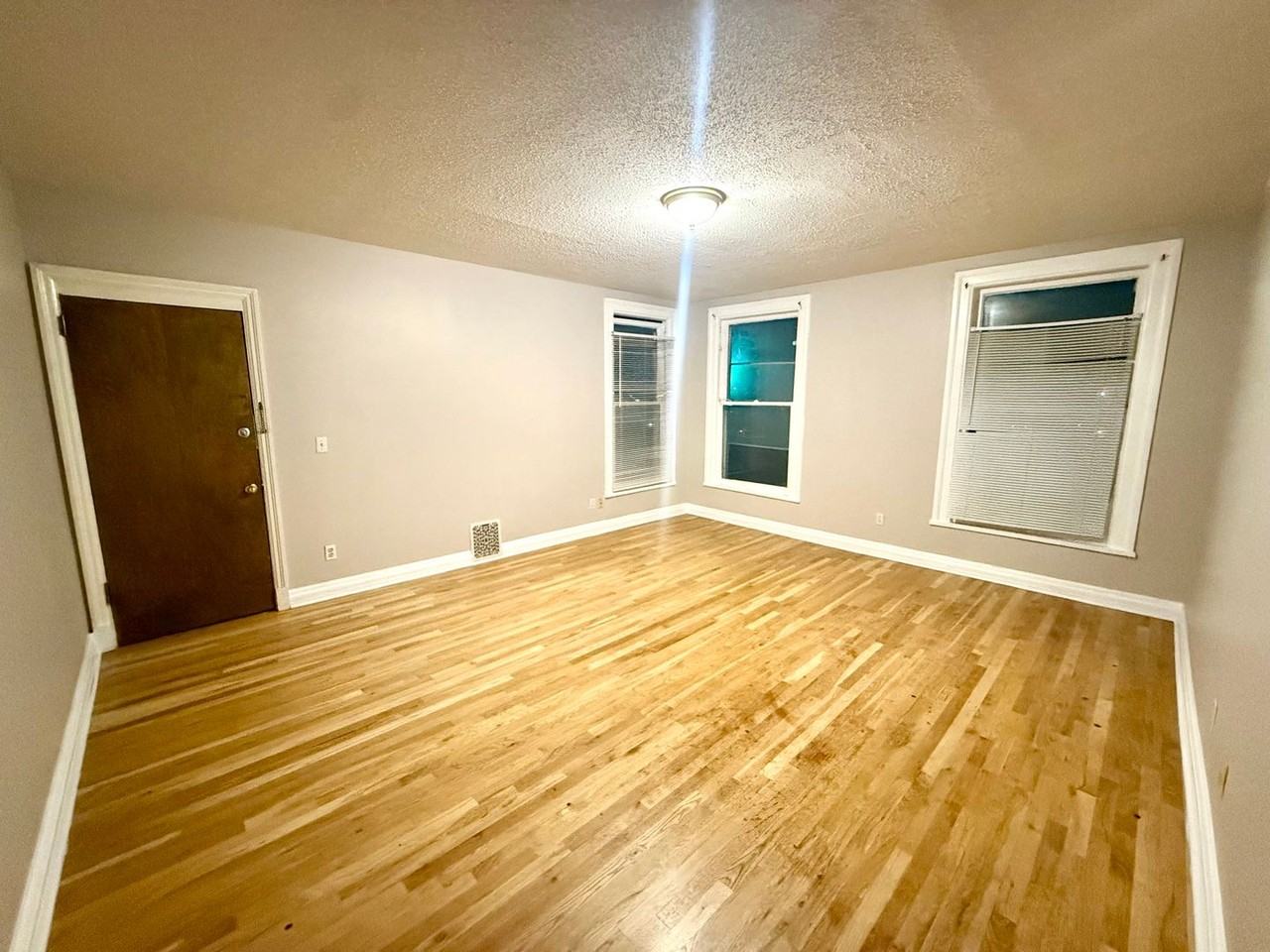 3608 Jackson Street - Photo 3 of 11