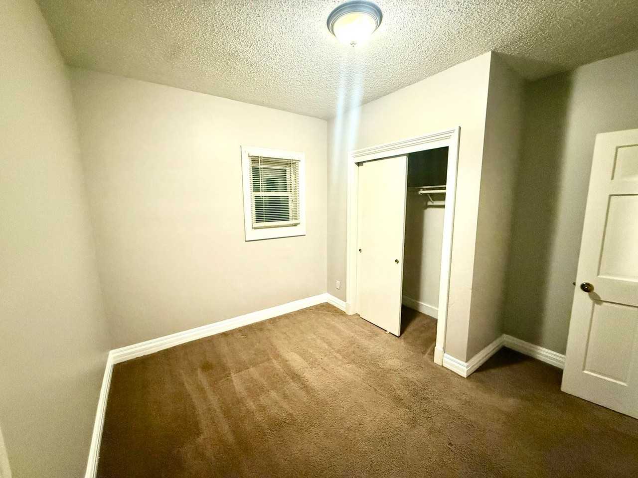 3608 Jackson Street - Photo 4 of 11