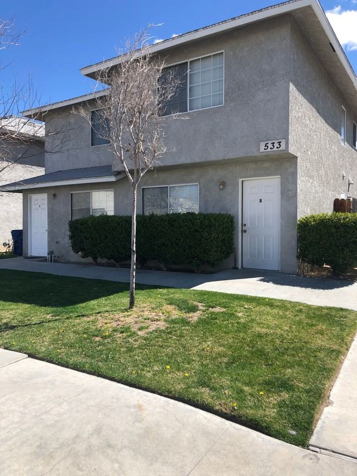 533 W Ward - Photo 2 of 28