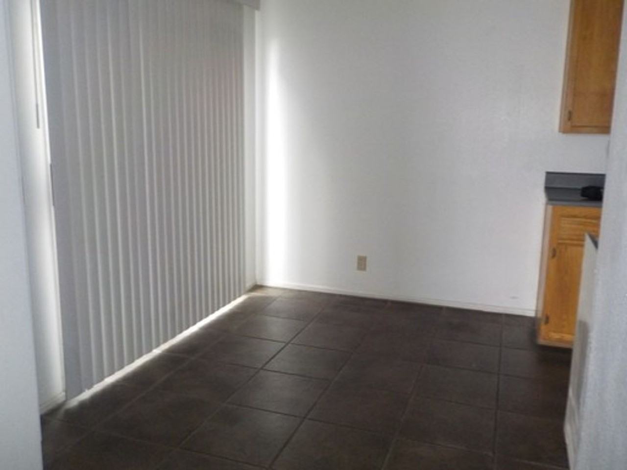 533 W Ward - Photo 6 of 28