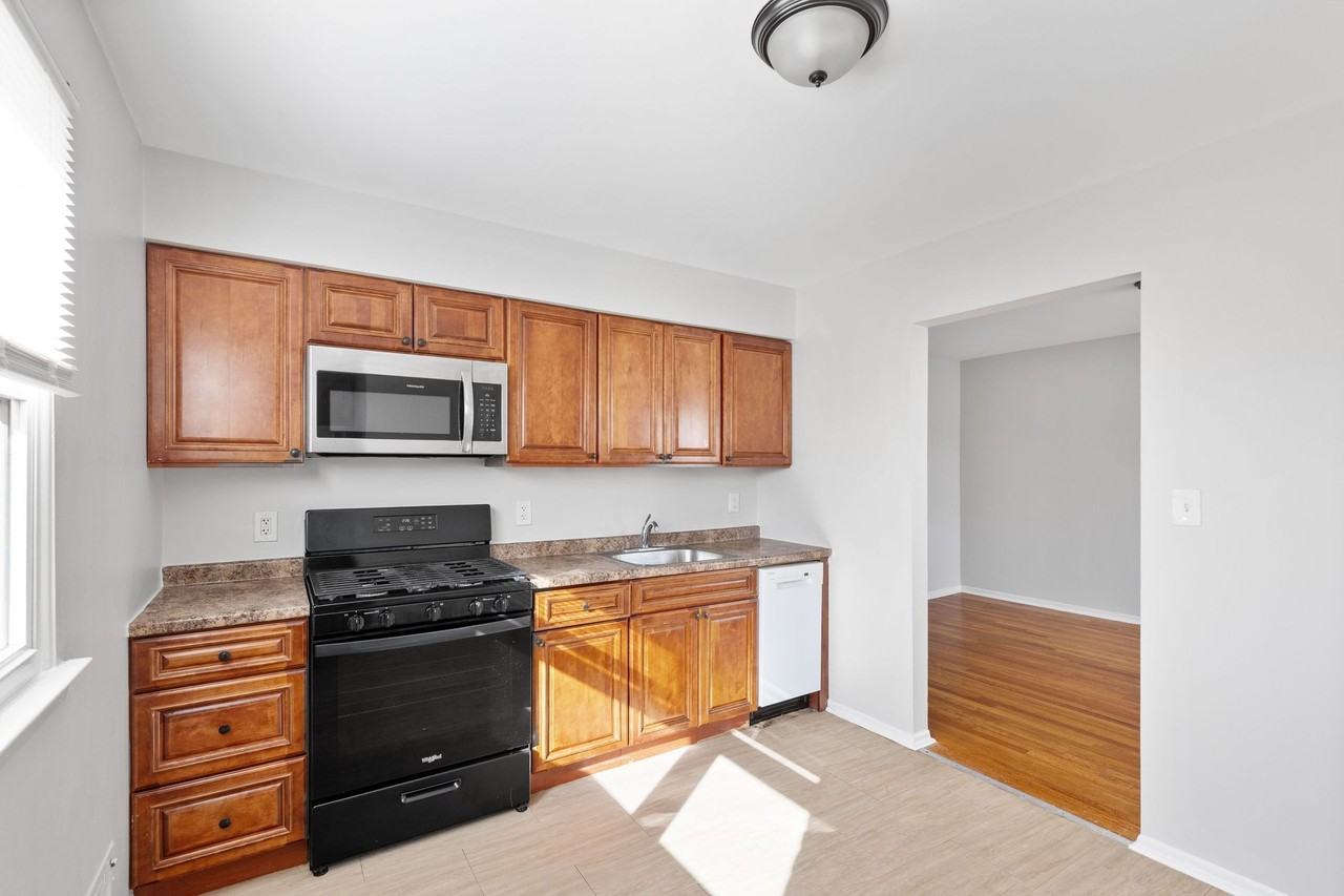 601-615 Benner St LLC - Photo 4 of 20