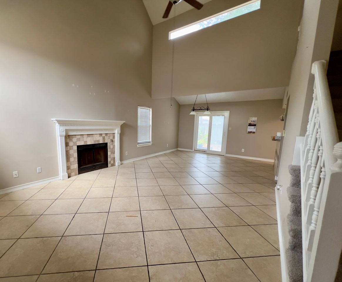 218 Woodland Park Circle - Photo 5 of 24