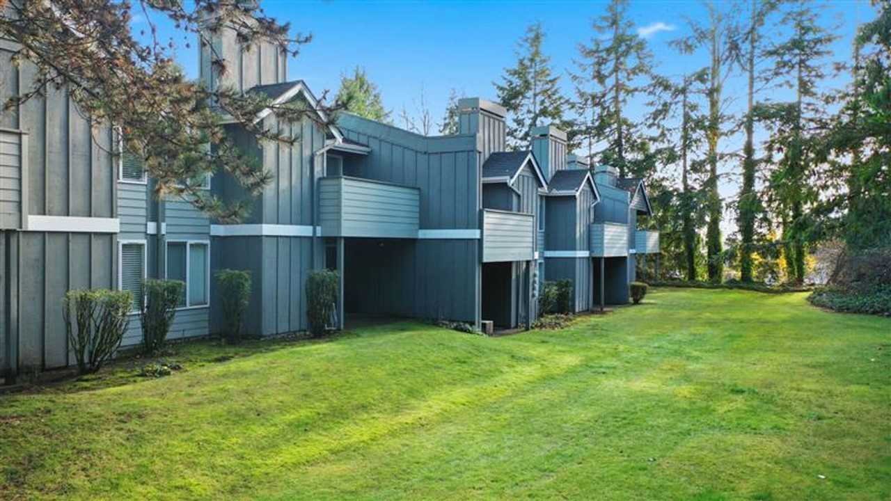 Olympic Heights - Photo 4 of 23