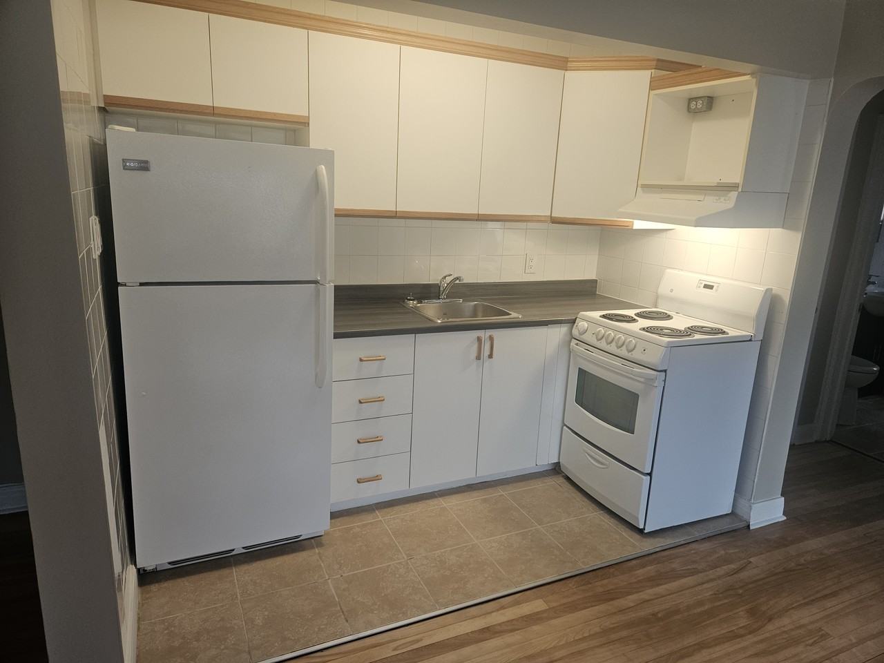 353 Lacasse Avenue #5 - Photo 6 of 9