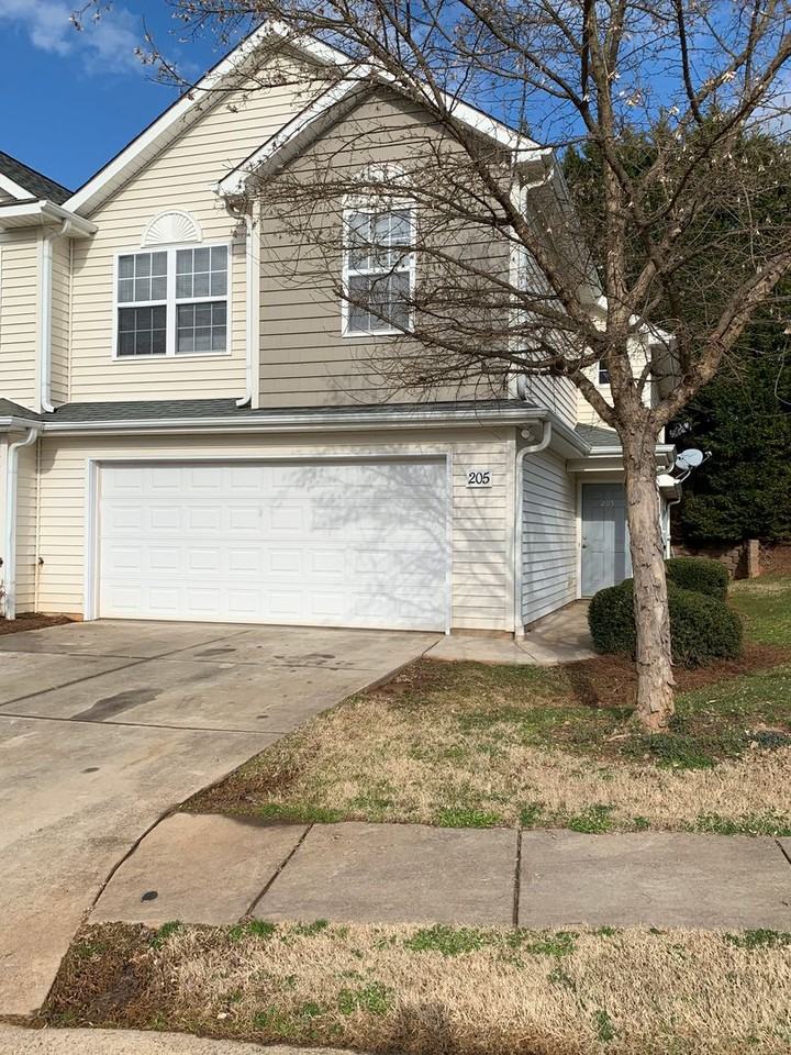 205 Clusters Cir - Photo 2 of 26