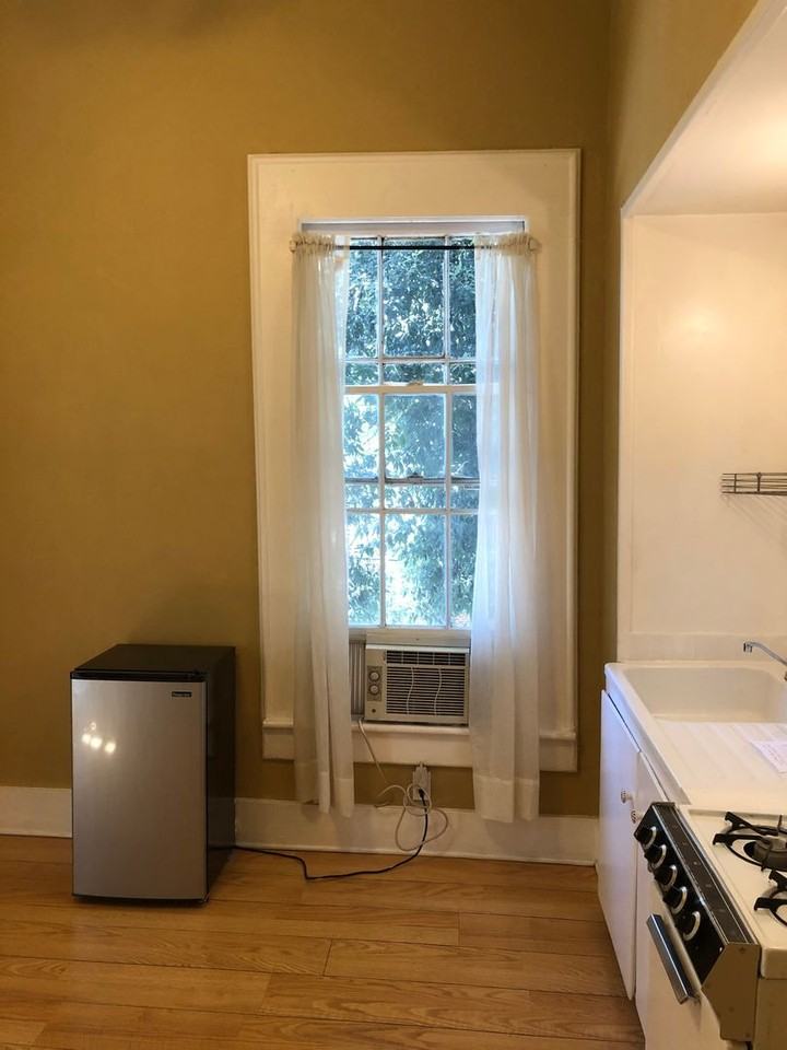 703 Salem Street #8 - Photo 7 of 9