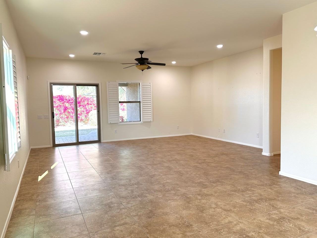 10850 Avenida Del Rey - Photo 6 of 33