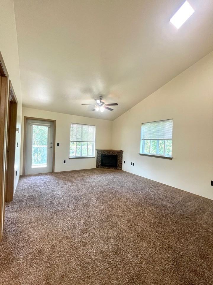 4370/4380TULLROAD - Photo 5 of 14