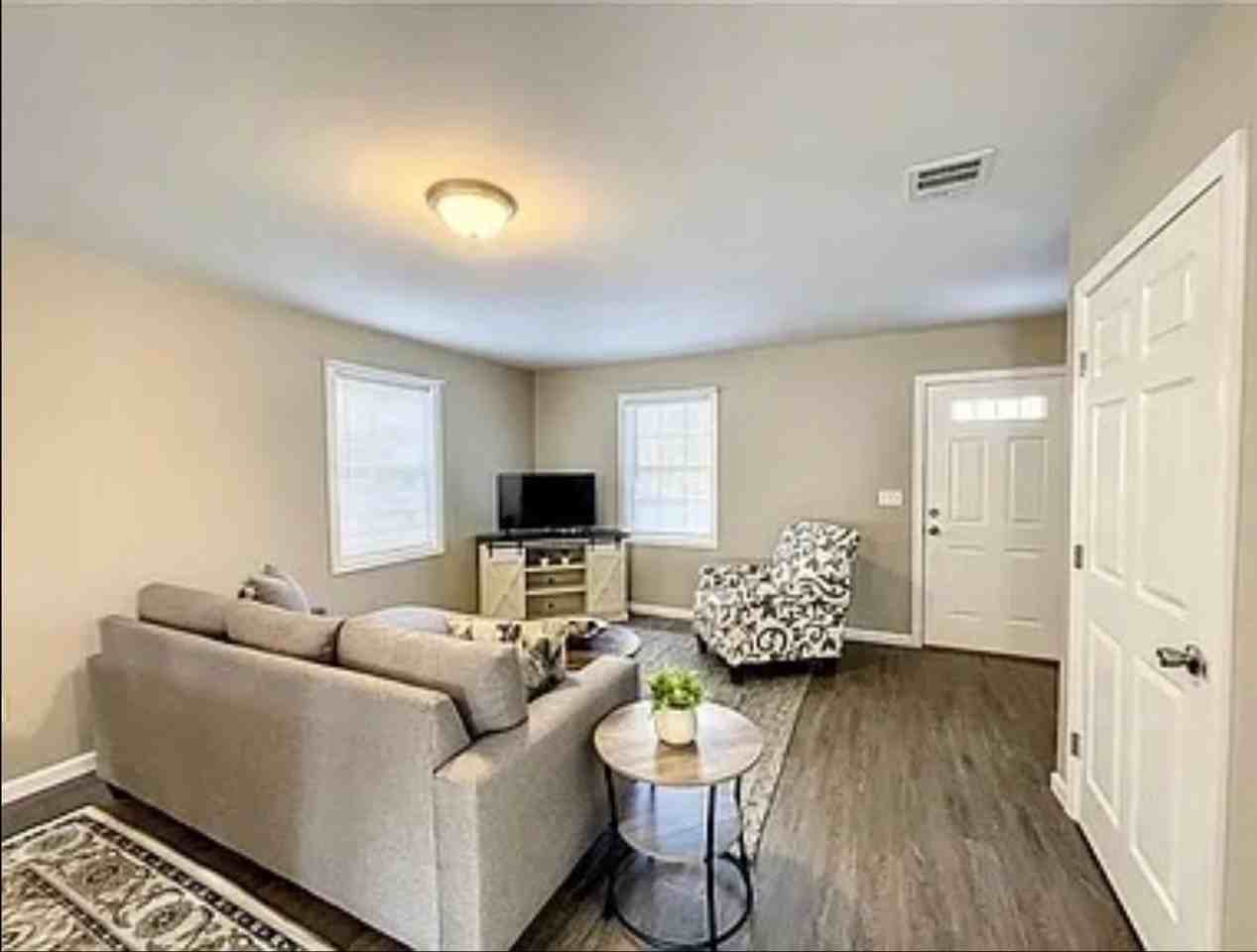 55+ One Bedroom Unit in Salem - Photo 5 of 20