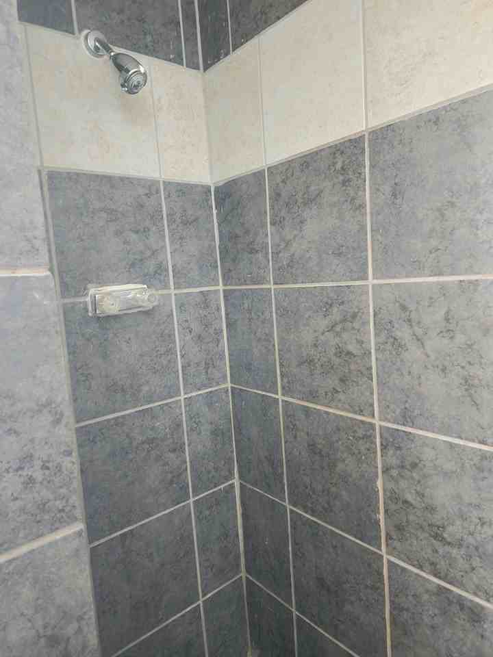 1310 N Avenue J - Photo 4 of 23