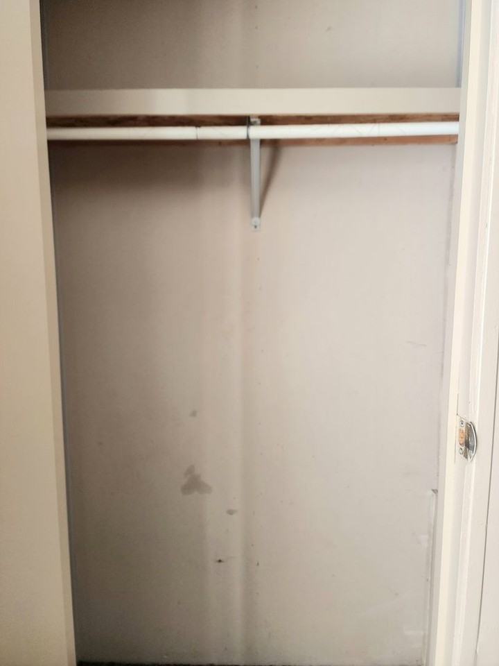 1310 N Avenue J - Photo 7 of 23