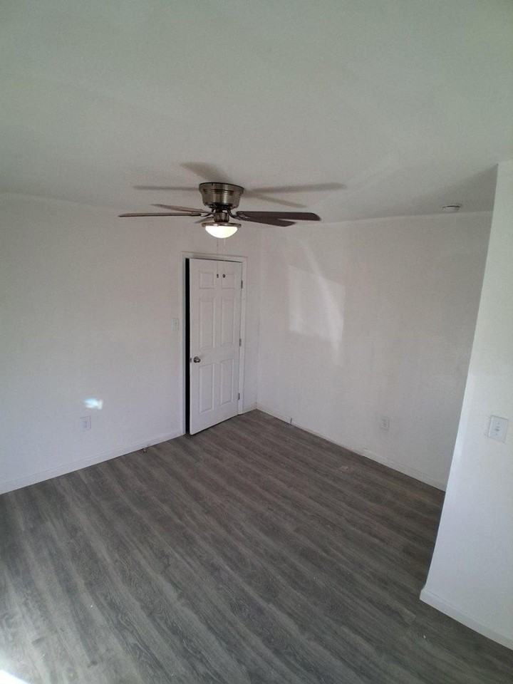 JW 207 Temple Avenue - Photo 6 of 8