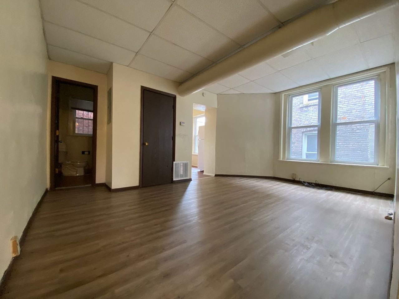 3452 Bates St #6 - Photo 3 of 11