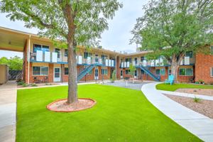 featured image of 2112 Moon St Ne