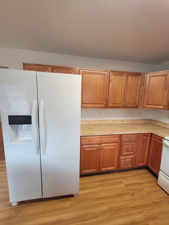 140 B St - Photo 4 of 21