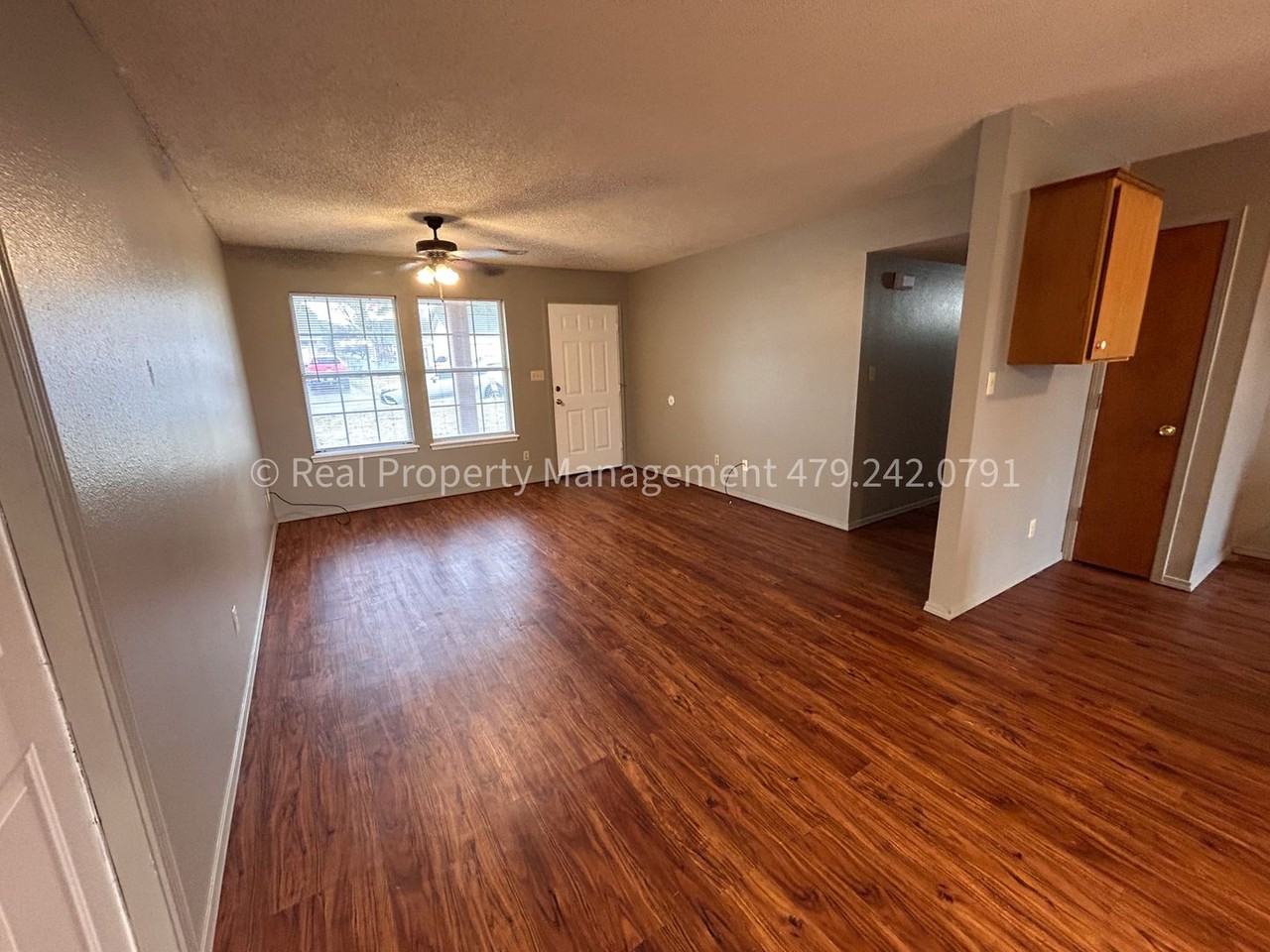 80 Grandview - Photo 2 of 17