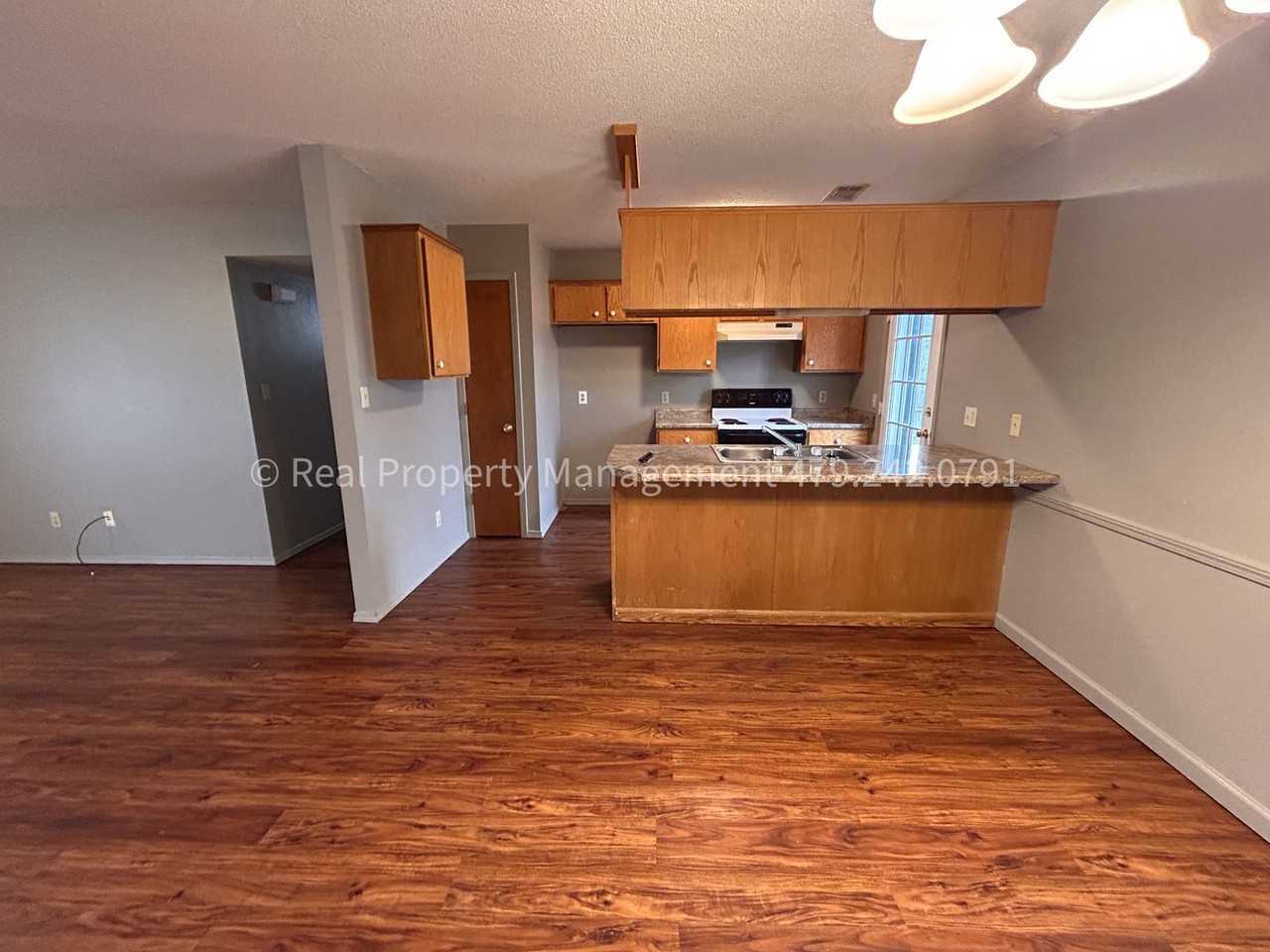 80 Grandview - Photo 4 of 17