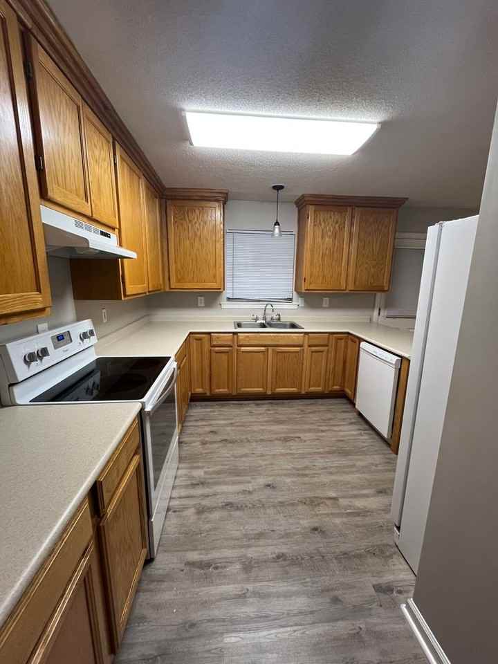 10032 Ferguson Avenue - Photo 5 of 12