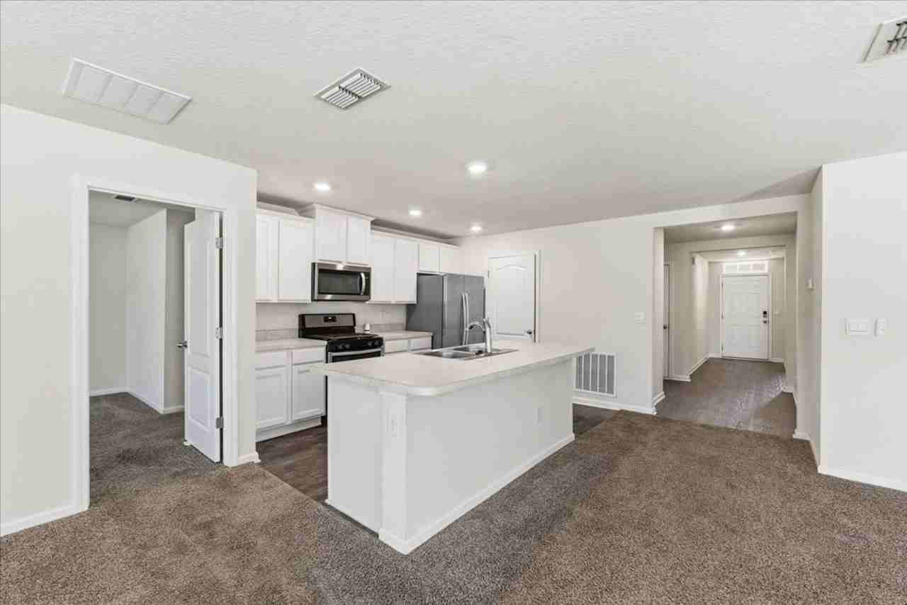 656 Grand Reserve Dr - Photo 4 of 34