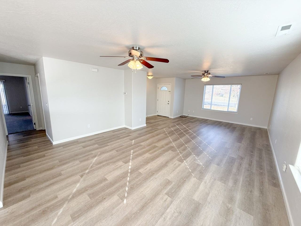 7438 Boyd Place - Photo 5 of 34