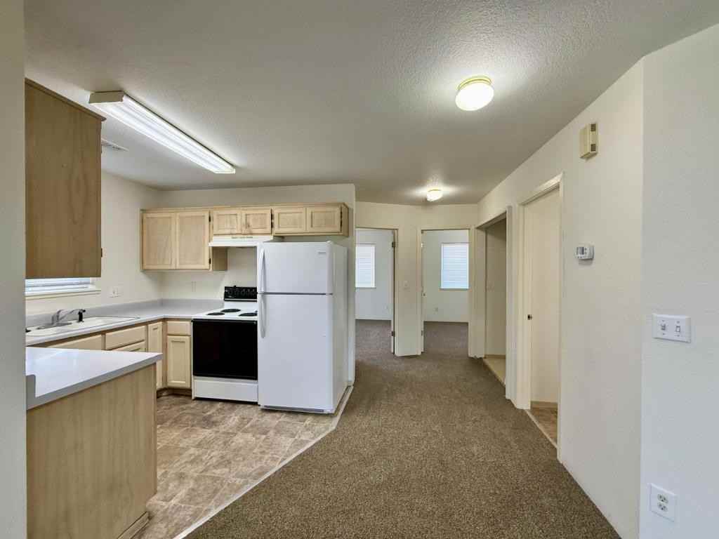 34 Lewis Avenue - Photo 3 of 12