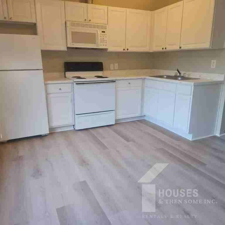 1418 Anderson Ridge Rd - Photo 3 of 19