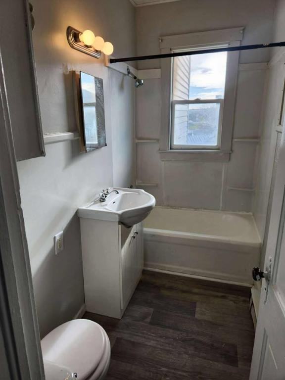 600 N Lake St Apt D - Photo 5 of 5