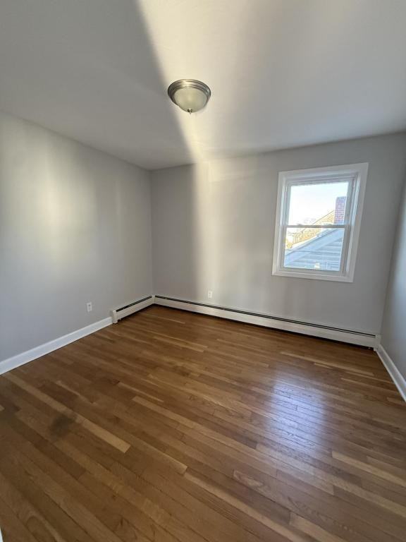 39 Beacon St - Photo 3 of 8