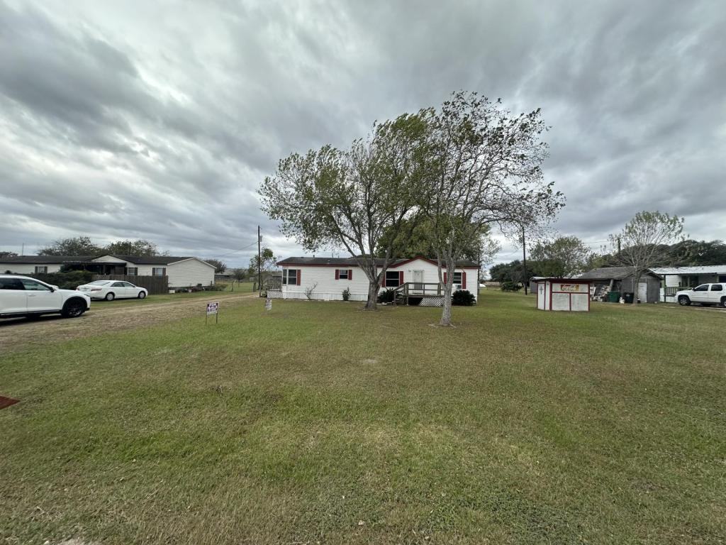 39 Tiffany Drive - Photo 2 of 40