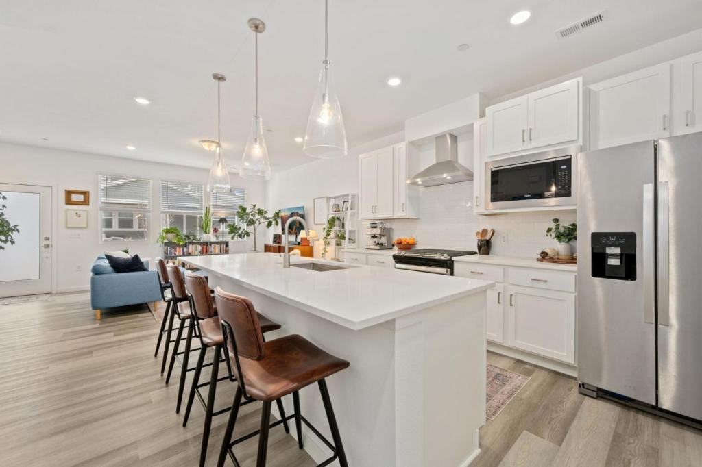 748 Silver Maple Ln - Photo 7 of 17