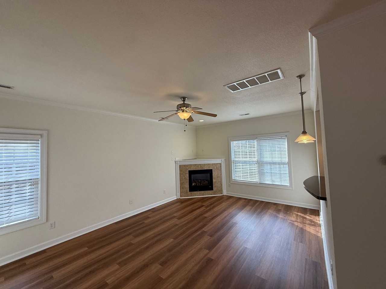 2135 Engle Avenue - Photo 2 of 18