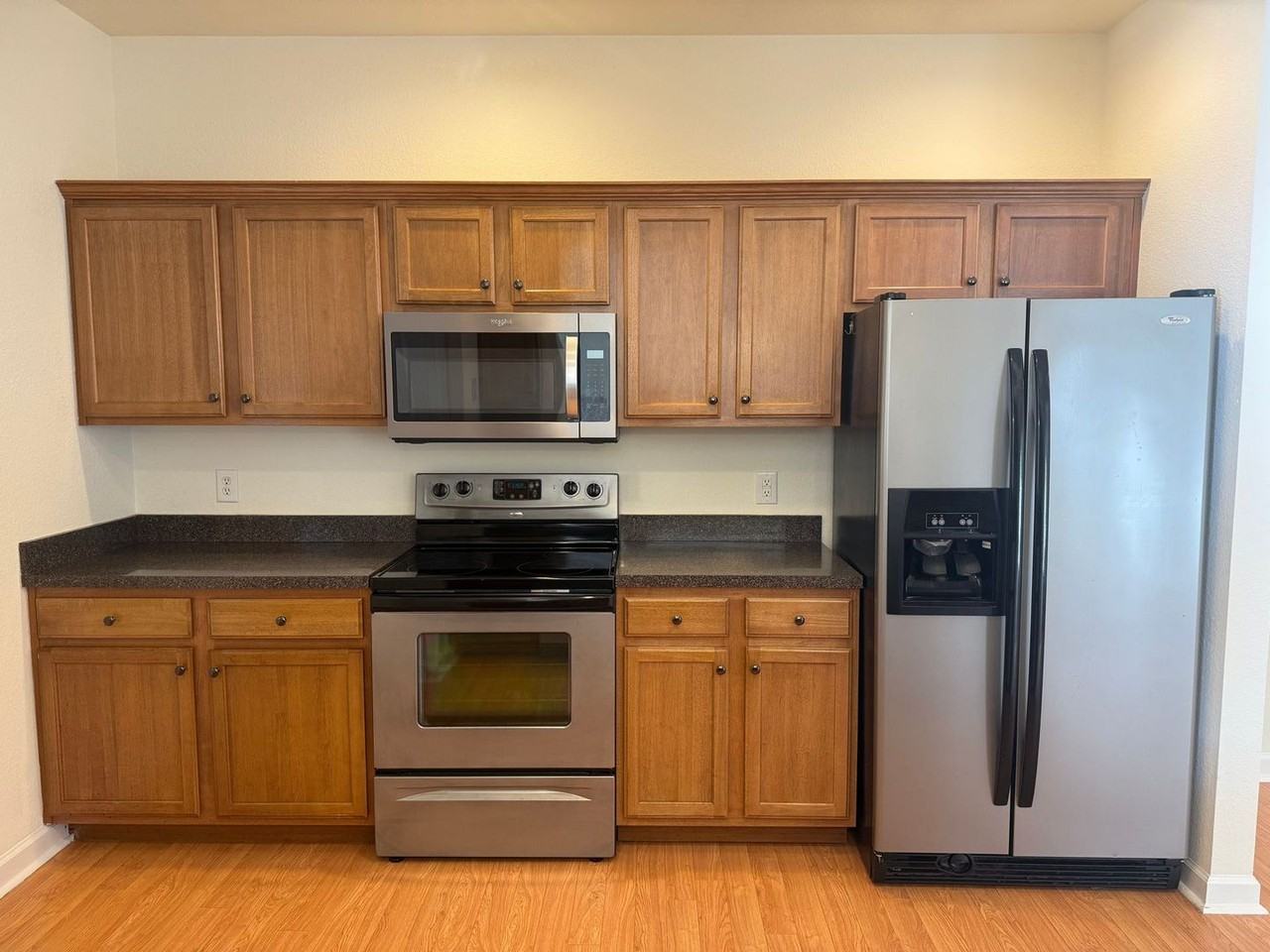 2135 Engle Avenue - Photo 4 of 18