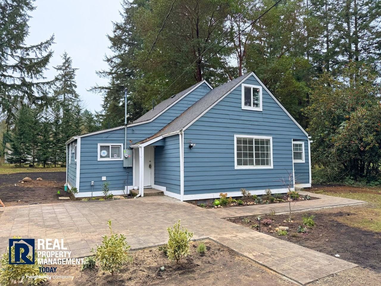 3316 46th Street East - Photo 2 of 15