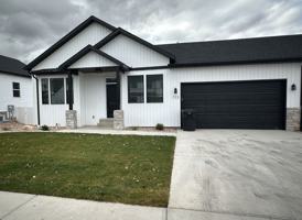 featured image of 714 Sage Drive