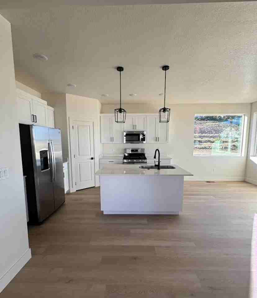 714 Sage Drive - Photo 3 of 27