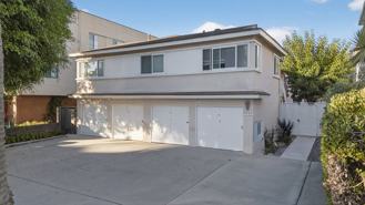 2325 E 2nd Street/2322 - Photo 1 of 1