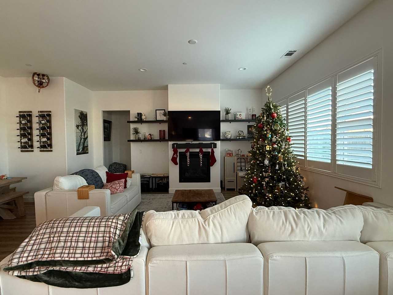 5605 Bouquet Ln - Photo 7 of 50