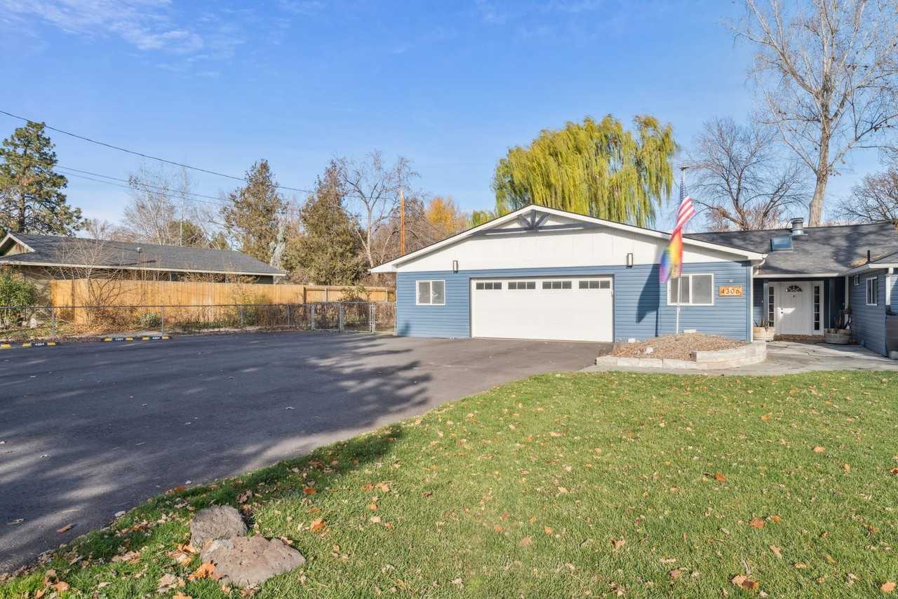 4306 West Plum Street - Photo 2 of 35