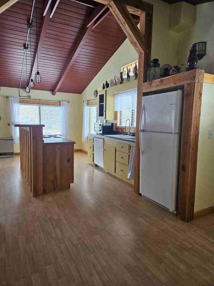 1639 Sleeping Child Rd - Photo 5 of 17