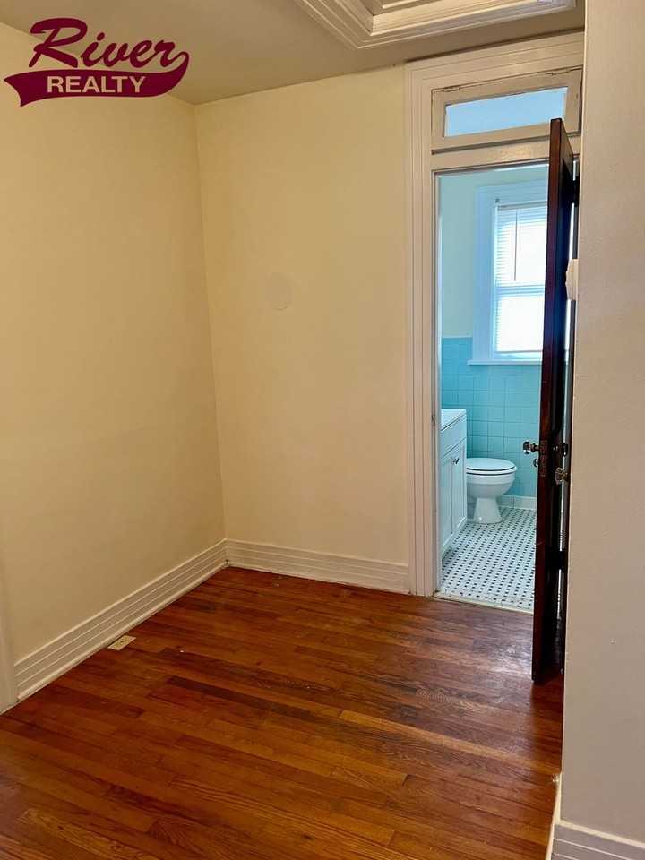 1317 Laurel Street - Photo 7 of 11