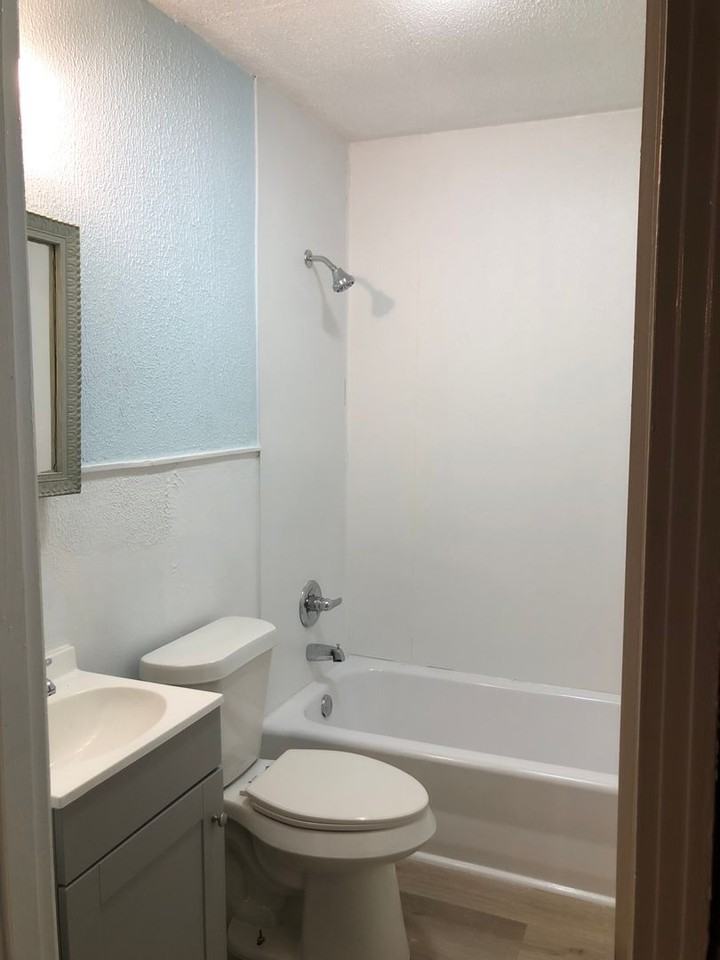 256 E 78th St - Photo 7 of 9