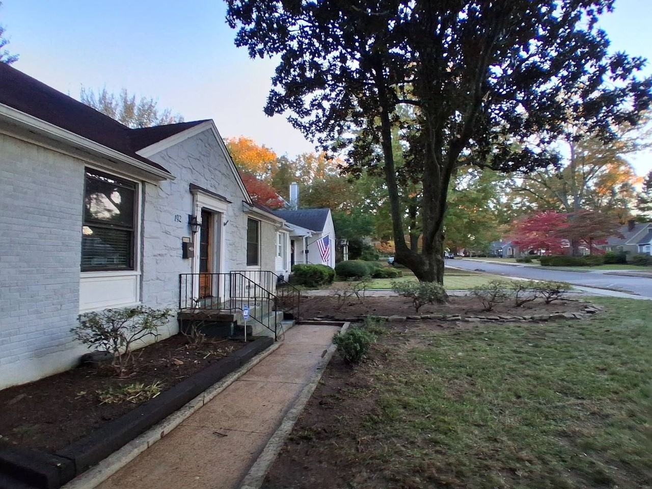 192 Palisade St - Photo 3 of 23