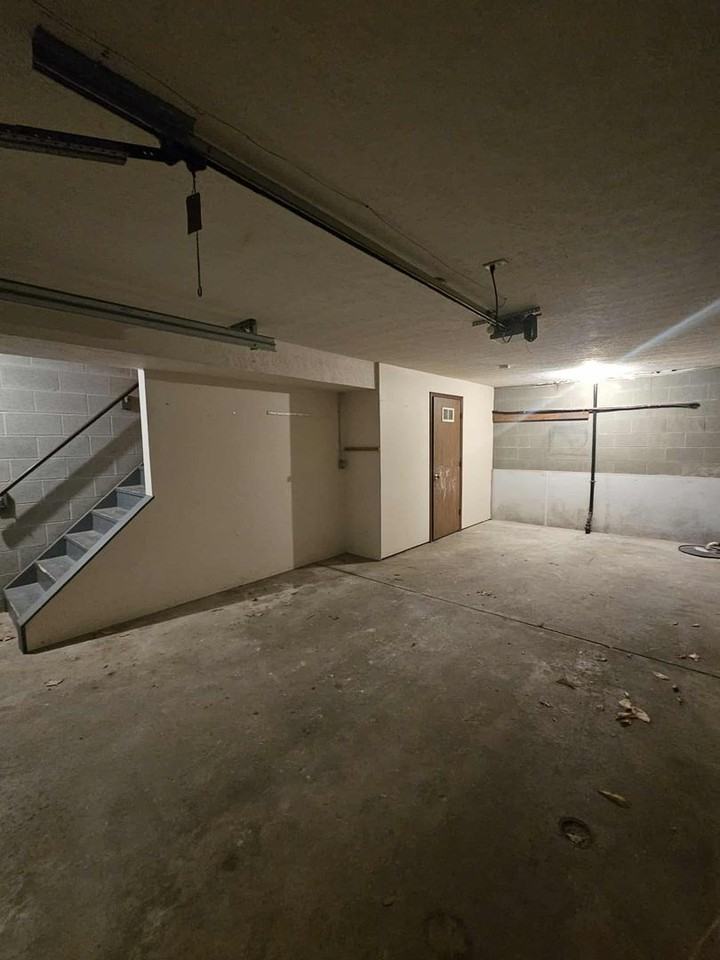 505 North Park Drive - Photo 3 of 16