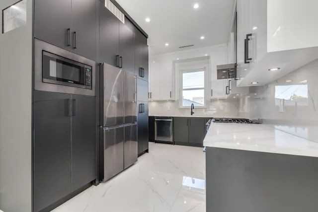 2289 East 41st Avenue - Photo 7 of 14